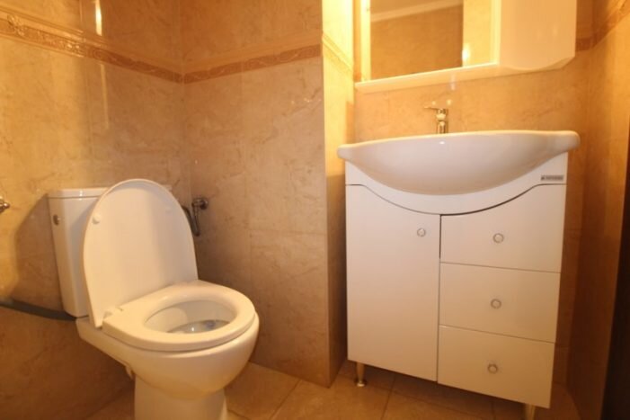 Universitate Inchiriere apartament 3 camere bloc 1980 centrala proprie